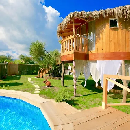Elmar Eco Tree House * ロダ